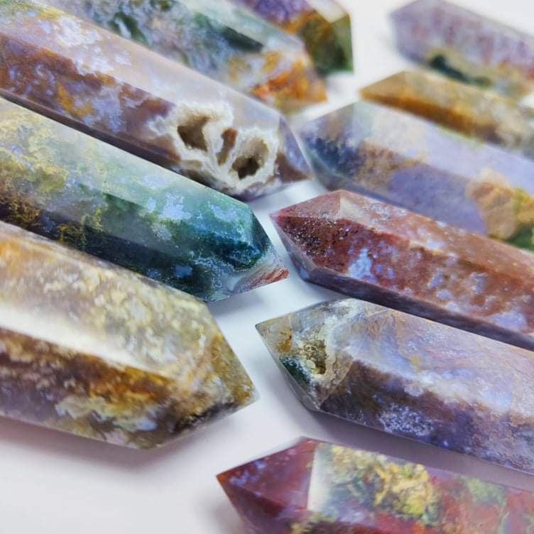 New Hot sale Natural Crystal Crafts healing stones colourful pink moss agate point for Home Decoration